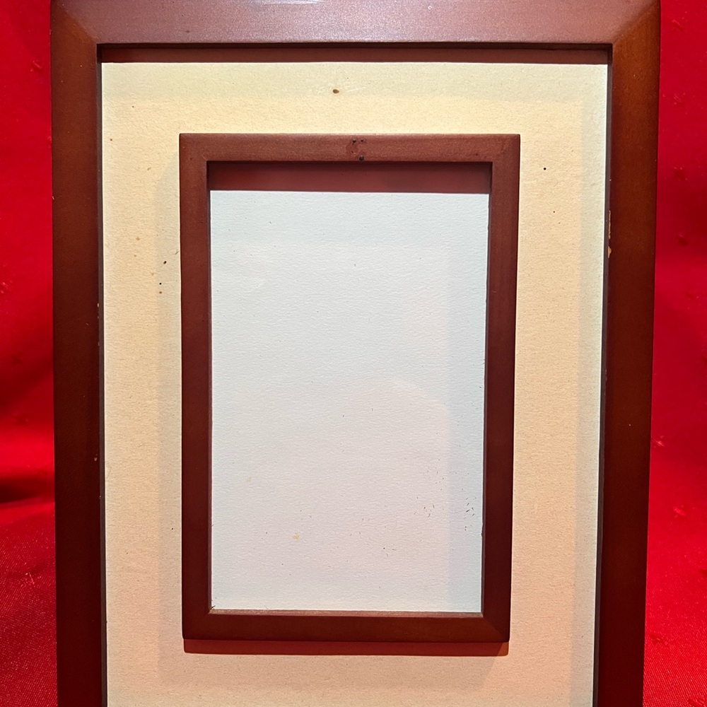 Elegant Brown Photo Frame
